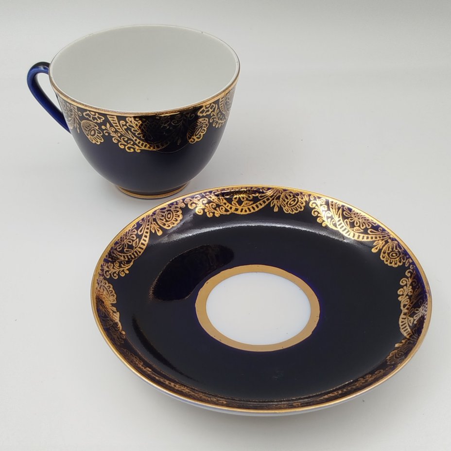 Пара чайная "Золотой фриз", фарфор, крытье кобальтом, Ленинградский фарфоровый завод (ЛФЗ), СССР, 1960-1970 гг.