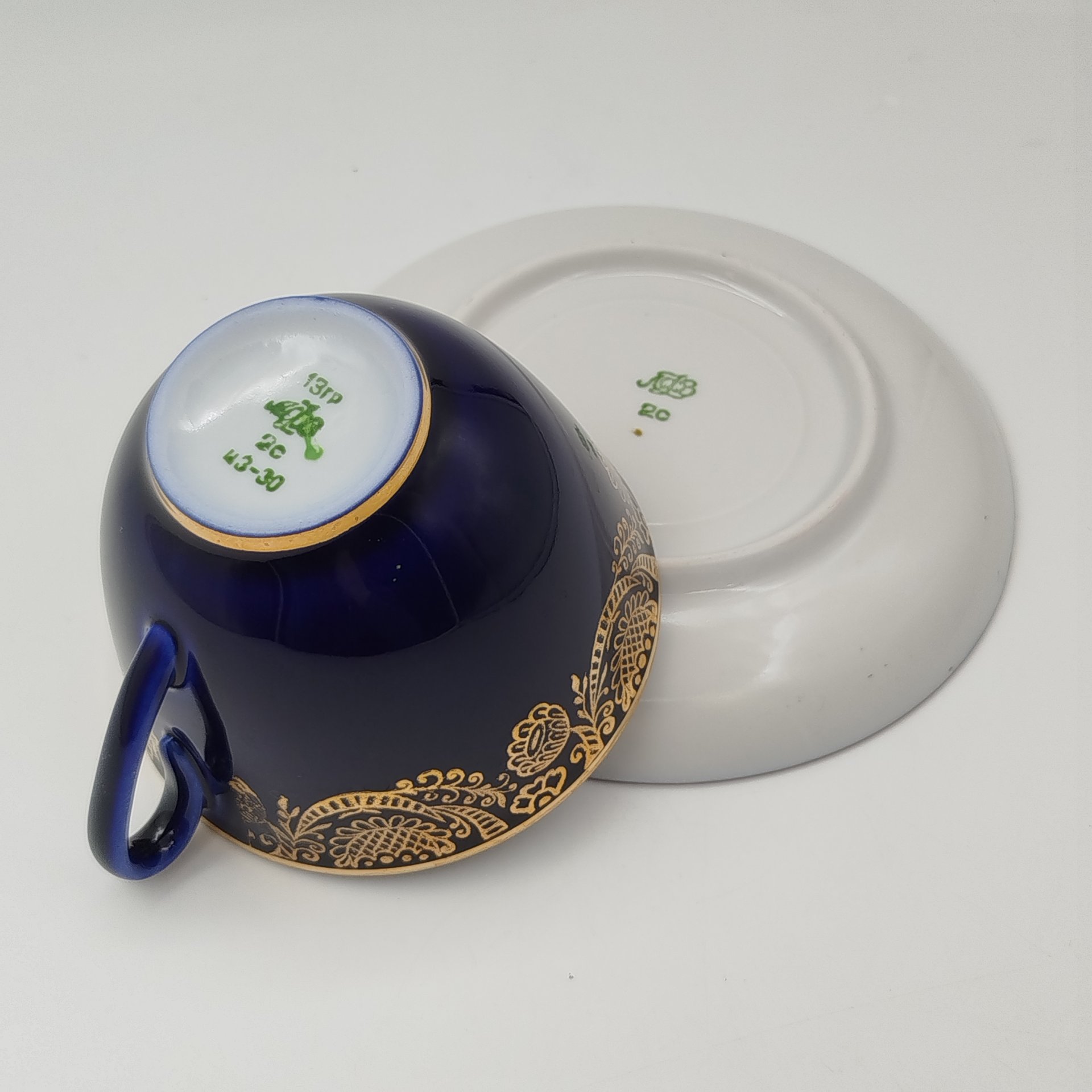 Пара чайная "Золотой фриз", фарфор, крытье кобальтом, Ленинградский фарфоровый завод (ЛФЗ), СССР, 1960-1970 гг.