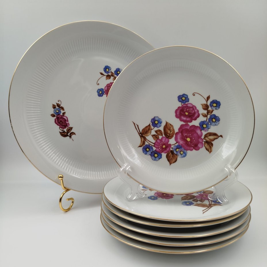 Набор из 6-ти десертных тарелок и блюда, украшенных цветочным декором, фарфор, деколь, золочение, Colditz (Кольдиц), ГДР, 1960-1980 гг.