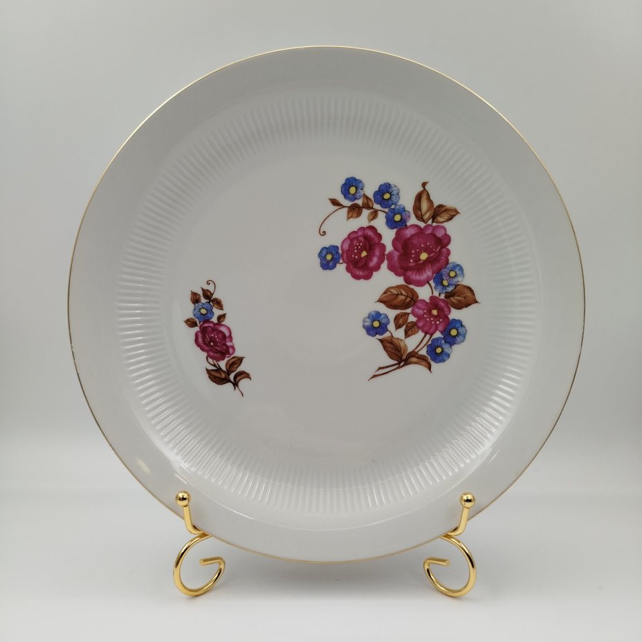 Набор из 6-ти десертных тарелок и блюда, украшенных цветочным декором, фарфор, деколь, золочение, Colditz (Кольдиц), ГДР, 1960-1980 гг.