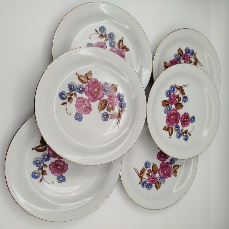 Набор из 6-ти десертных тарелок и блюда, украшенных цветочным декором, фарфор, деколь, золочение, Colditz (Кольдиц), ГДР, 1960-1980 гг.