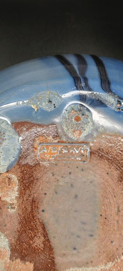 Ваза (кашпо) с лиловыми поливами A\S Savi Tallin ceramica, ручная работа