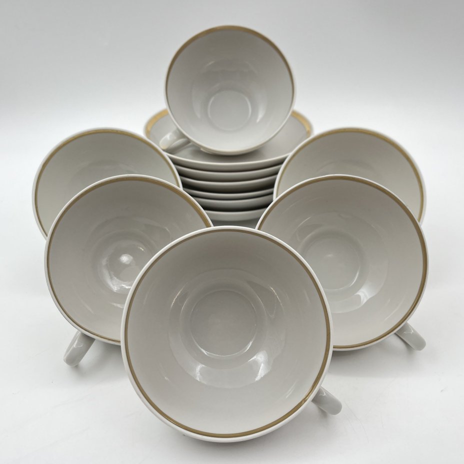 Набор из шести чайных пар с золотистым кантом, фарфор, золочение, Дулевский фарфоровый завод (Дулёво), СССР, 1968-1991 гг.