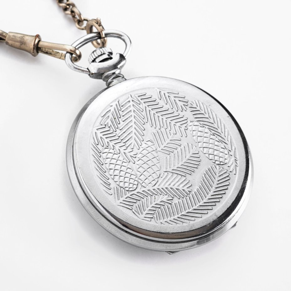 Часы карманные "Sekonda" с изображением глухаря на крышке и растительным орнаментом, Первый московский часовой завод «Полёт»