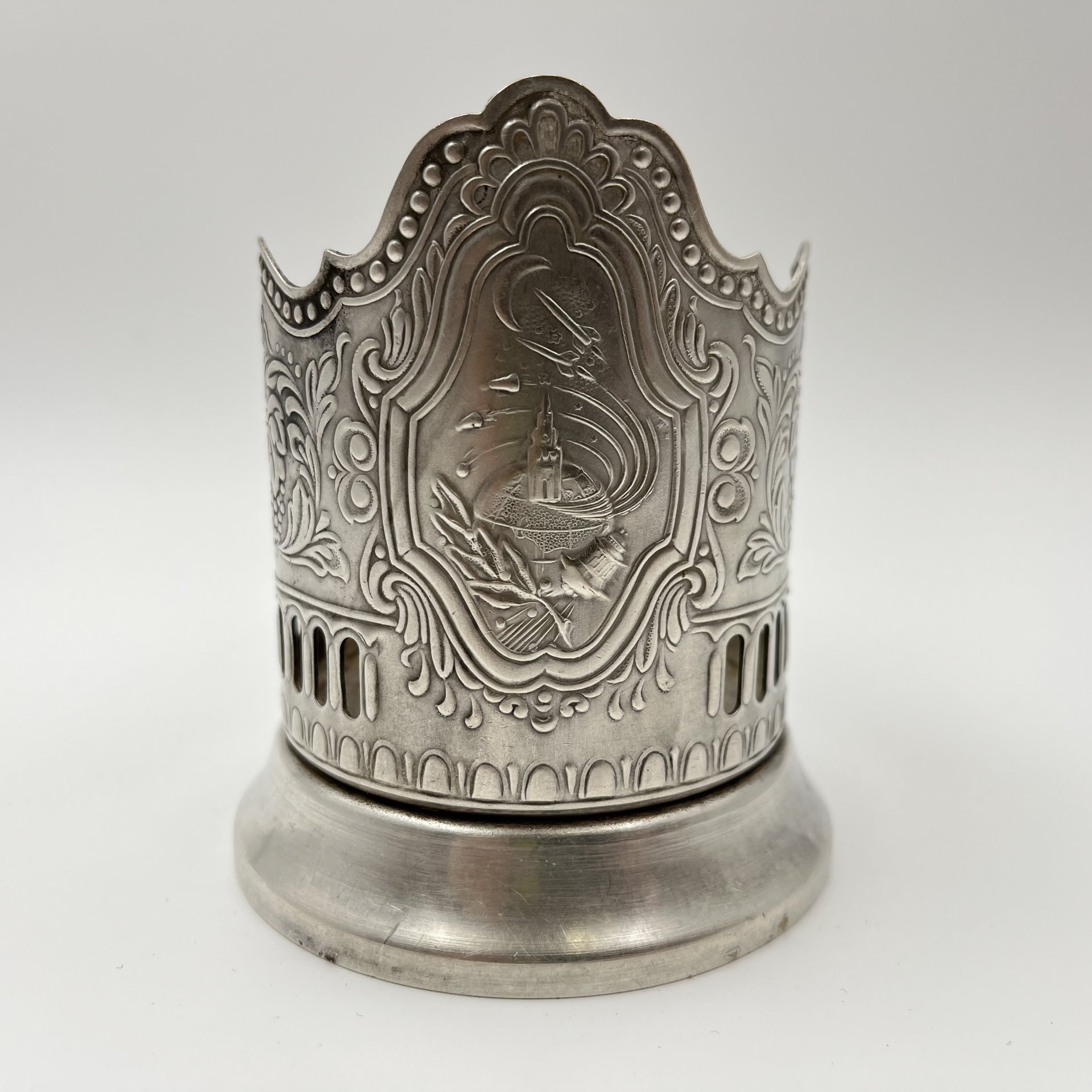 Подстаканник "Советский космос", мНЦ (медь-никель-цинк), Кольчугинский завод цветных металлов, СССР, 1970-1980 гг.