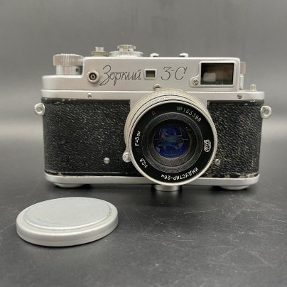 Фотоаппарат "Зоркий 3-С" с объективом "Индустар-26М" в оригинальном кофре, Красногорский механический завод (КМЗ)