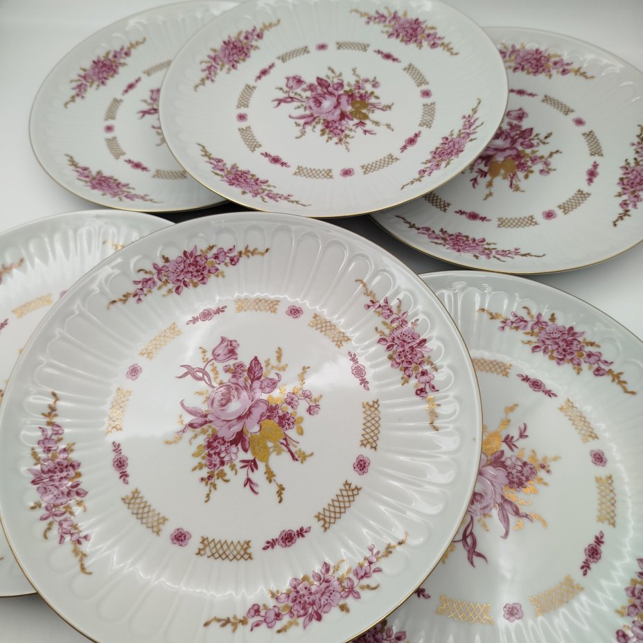 Набор обеденных тарелок с цветочным декором на 6 персон, фарфор, деколь, золочение, Graf Von Henneberg Porzellan, 1777 Jlmenau, ГДР, 1977-1990 гг.