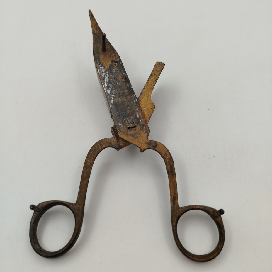 Щипцы для снятия нагара со свечи, металл, Западная Европа, 1890-1920 гг.