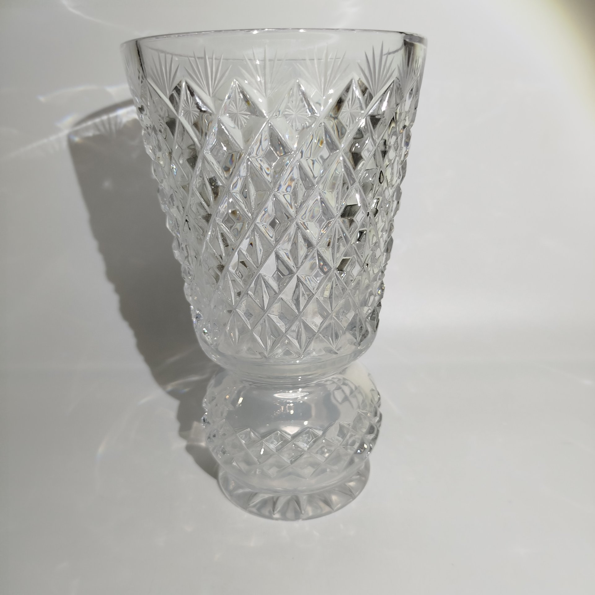 Ваза с рельефным геометрическим декором, хрусталь, алмазная грань, СССР, 1970-1990 гг.