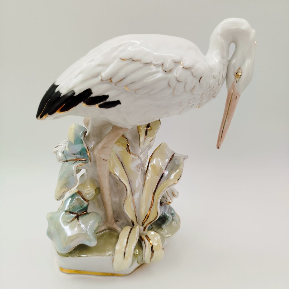 Статуэтка "Аист", автор модели Н.П. Пустыгин, автор росписи М.М. Шепелева (Кожина)