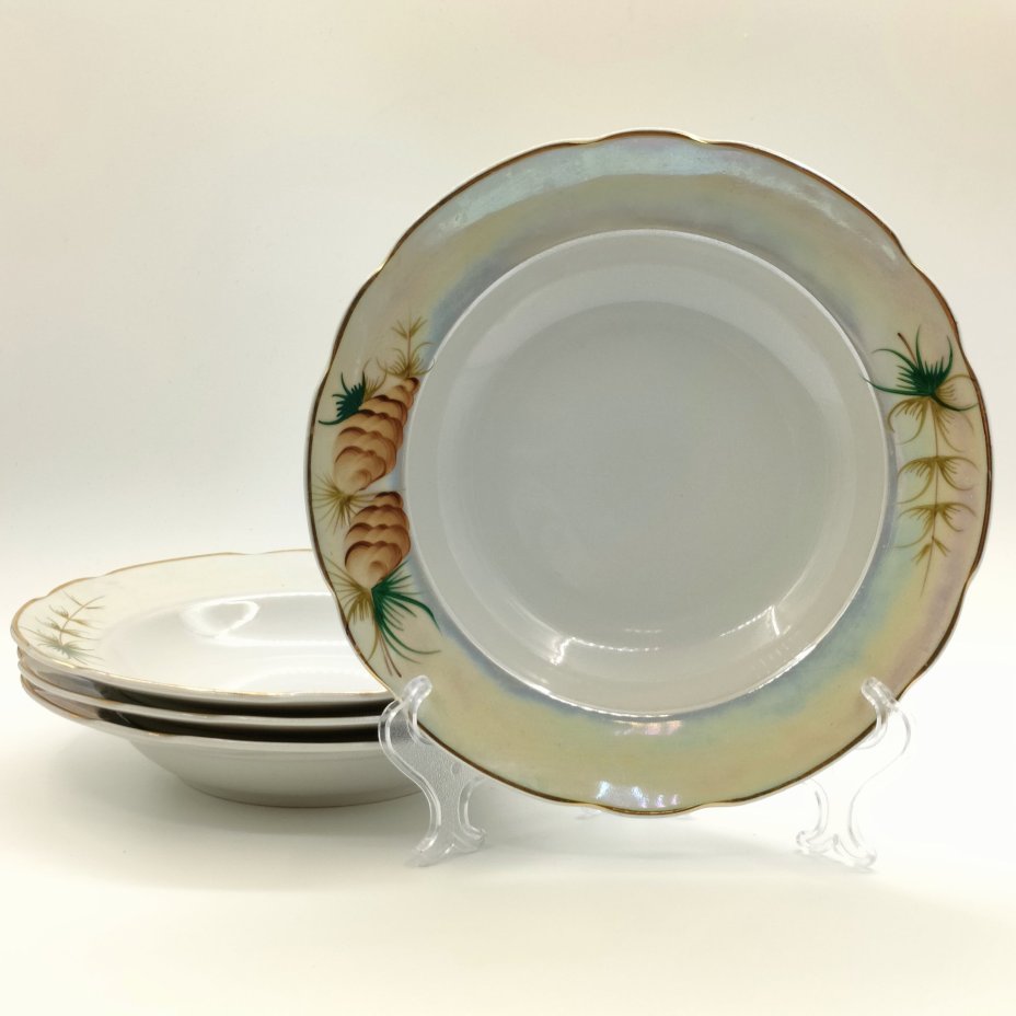 Набор суповых тарелок "Шишки" на 4 персоны, фарфор, люстр, роспись, золочение, Коростенский фарфоровый завод (КФЗ), Украина, 1997-2005 гг.