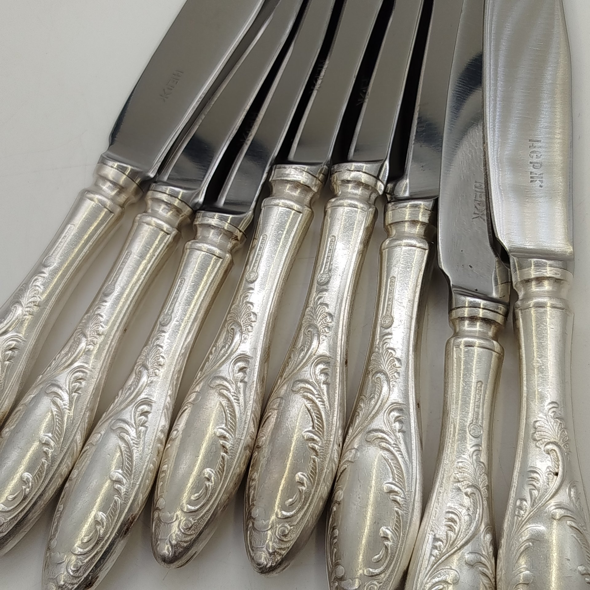 Набор из 8-ми столовых ножей "Пламя"