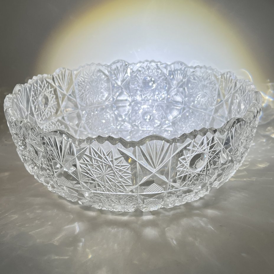 Фруктовница с резным геометрическим декором, хрусталь, алмазная грань, СССР, 1970-1990 гг.