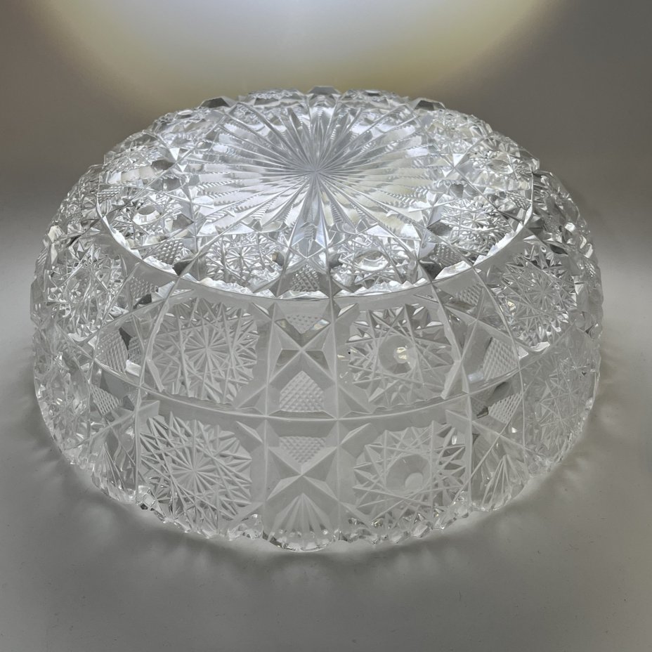 Фруктовница с резным геометрическим декором, хрусталь, алмазная грань, СССР, 1970-1990 гг.