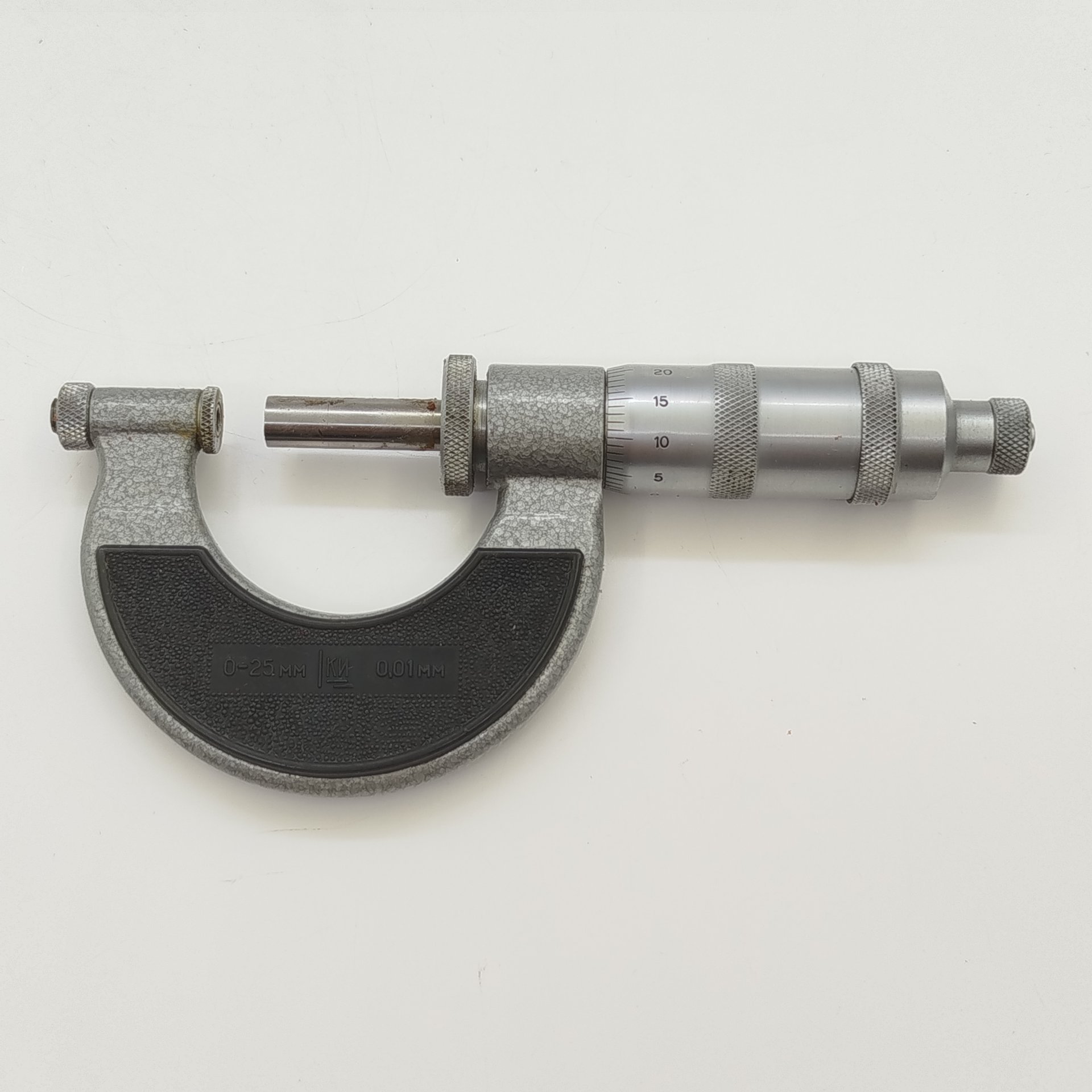 Микрометр типа МВМ 0-25 мм, завод "Красный инструментальщик"