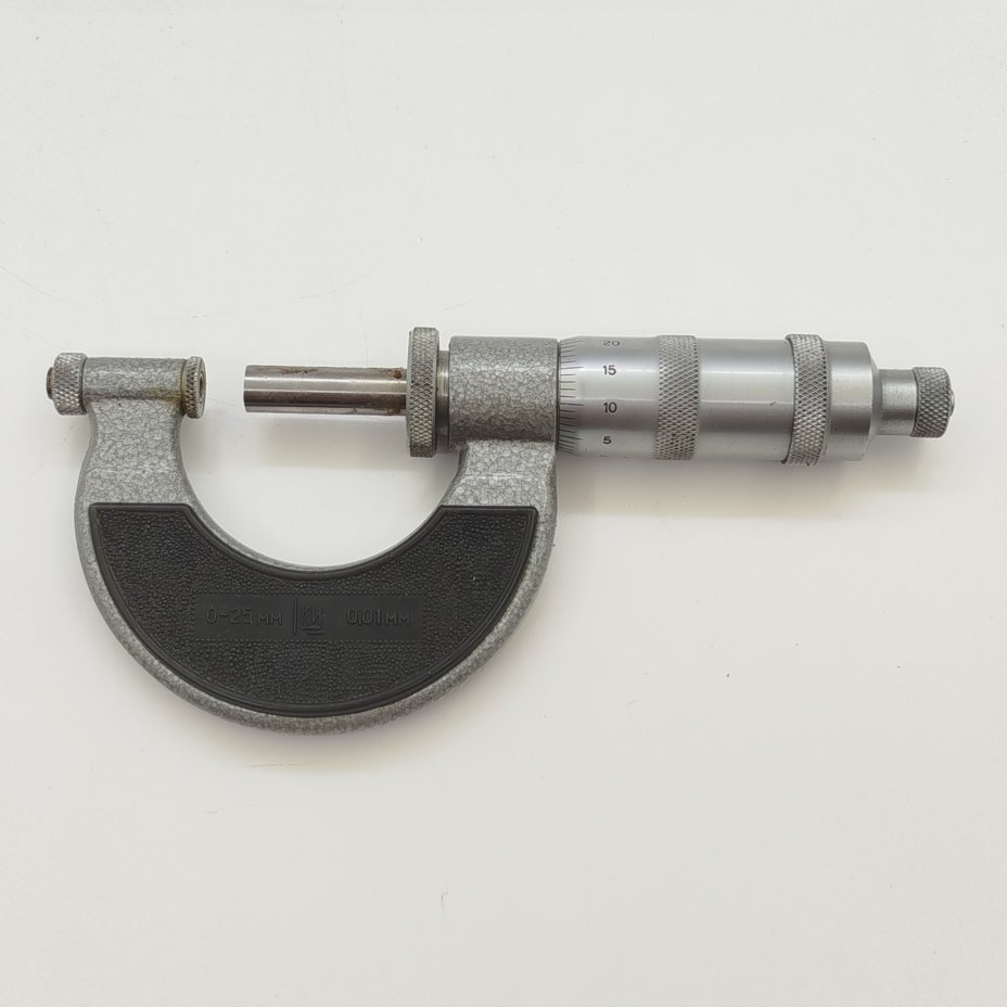 Микрометр типа МВМ 0-25 мм, завод "Красный инструментальщик"