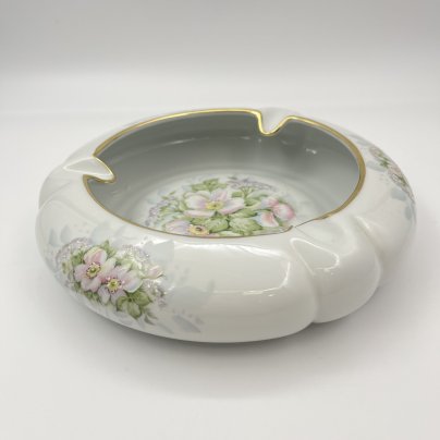 Пепельница круглой формы, с нежным цветочным декором La Seynie Limoges