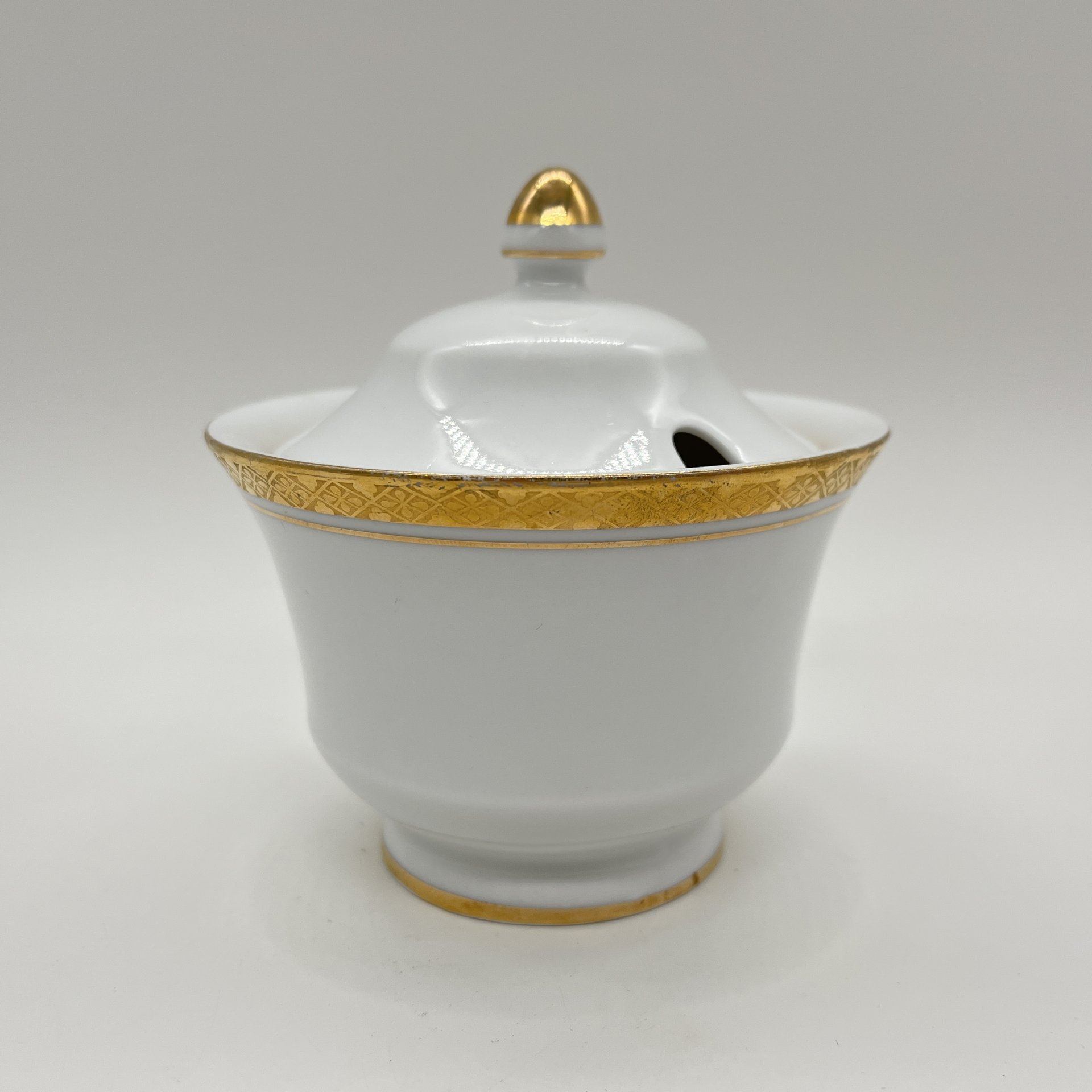 Сахарница, фарфор, золочение, Ленинградский фарфоровый завод (ЛФЗ), Ленинградский фарфоровый завод (ЛФЗ)