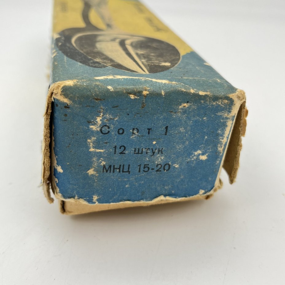 Набор из 6-ти столовых ложек, украшенных растительным декором в оригинальной коробке, мНЦ (медь-никель-цинк), картон, печать, Вольнянский завод столовых приборов им. Шевченко (ЗiШ, ЗиШ), СССР, 1980-1990 гг.