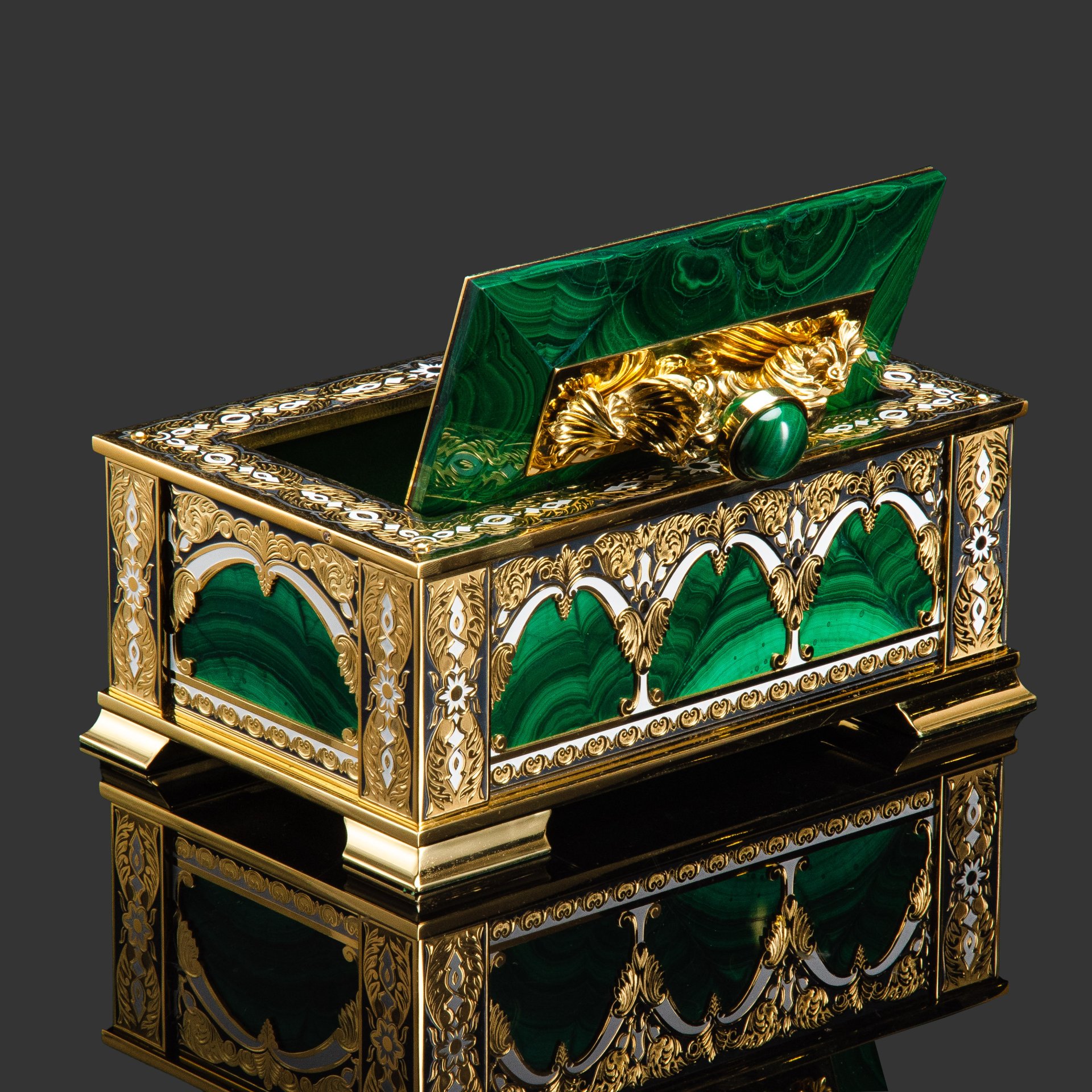 Шкатулка (ларец) "Сказка" в подарочном кофре, автор Шевченко В.В., Андреев А.Н., Златоуст — фото 4