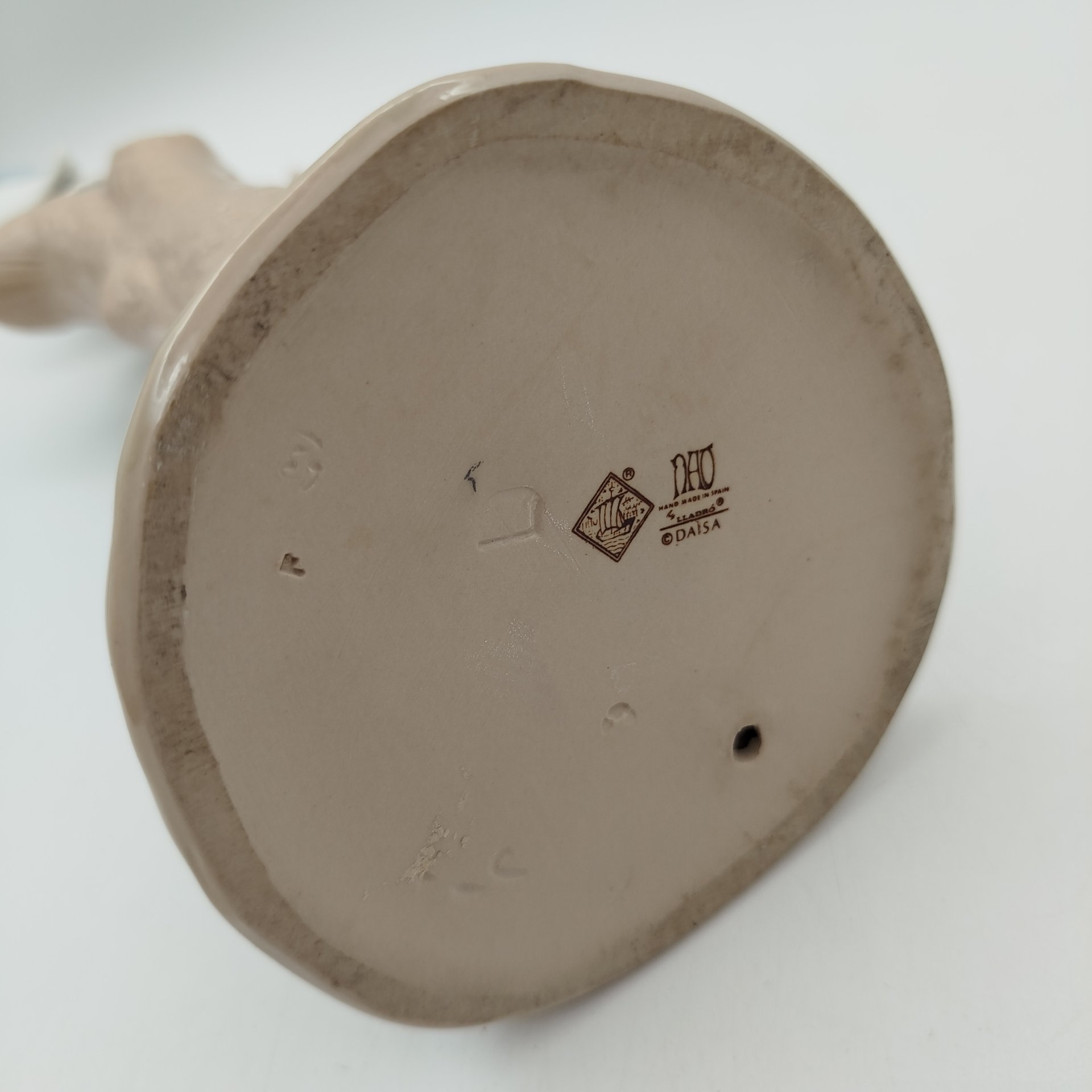 Статуэтка "Арлекин" (склейка), бисквит, роспись, NAO Porcelain, Испания, 1970-1990 гг.