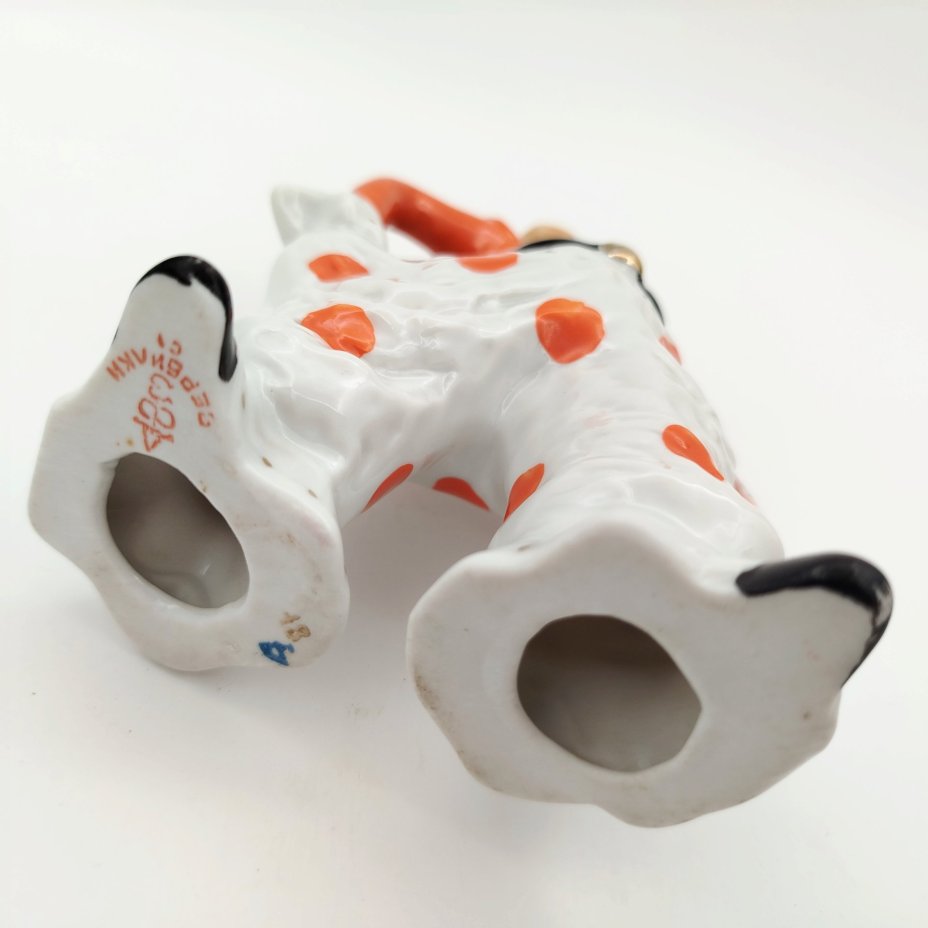 Статуэтка "Клоун", скульптор С.М. Орлов, Дмитровский фарфоровый завод (ДФЗ Вербилки)