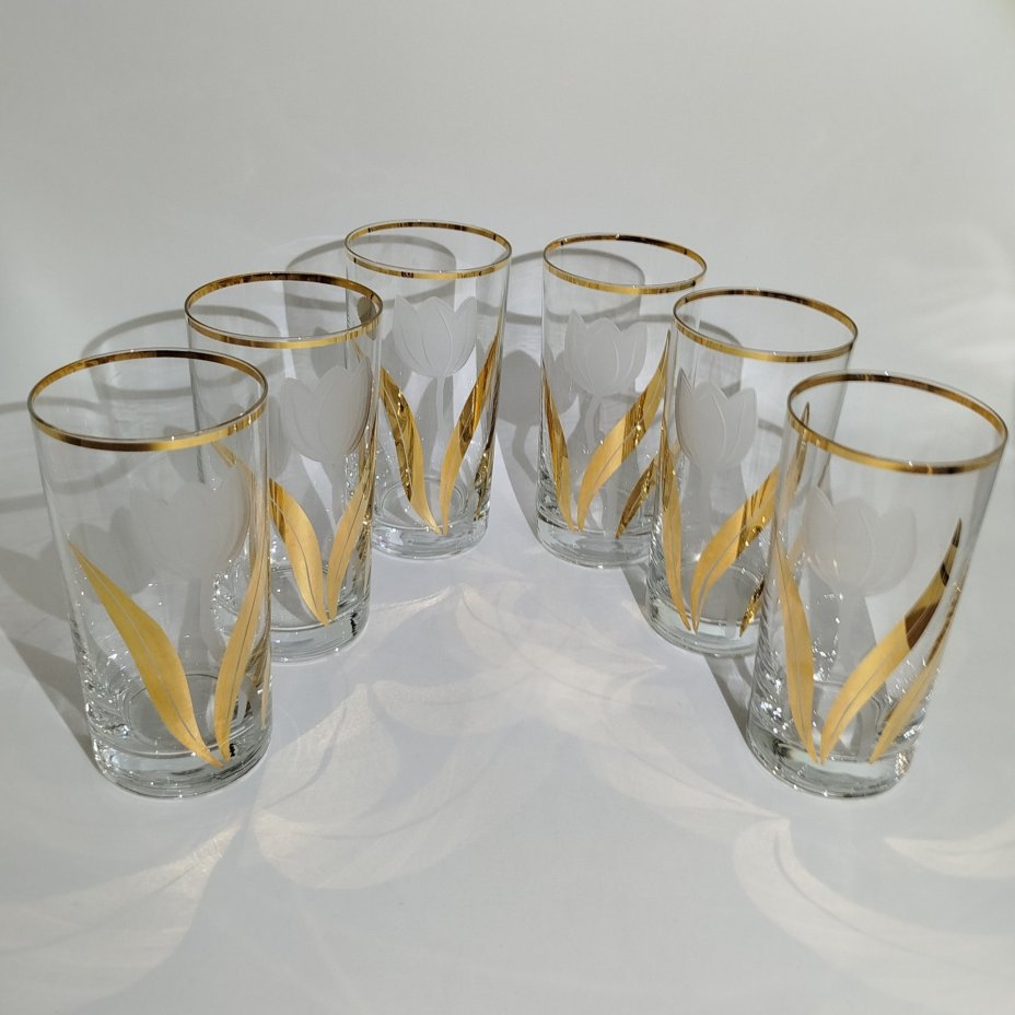 Набор для прохладительных напитков, декорированный изображением тюльпанов, на 6 персон (графин и стаканы), стекло, матирование, золочение, Bohemia Crystal (Bohemia Glass), Чехия, 1991-2000 гг.