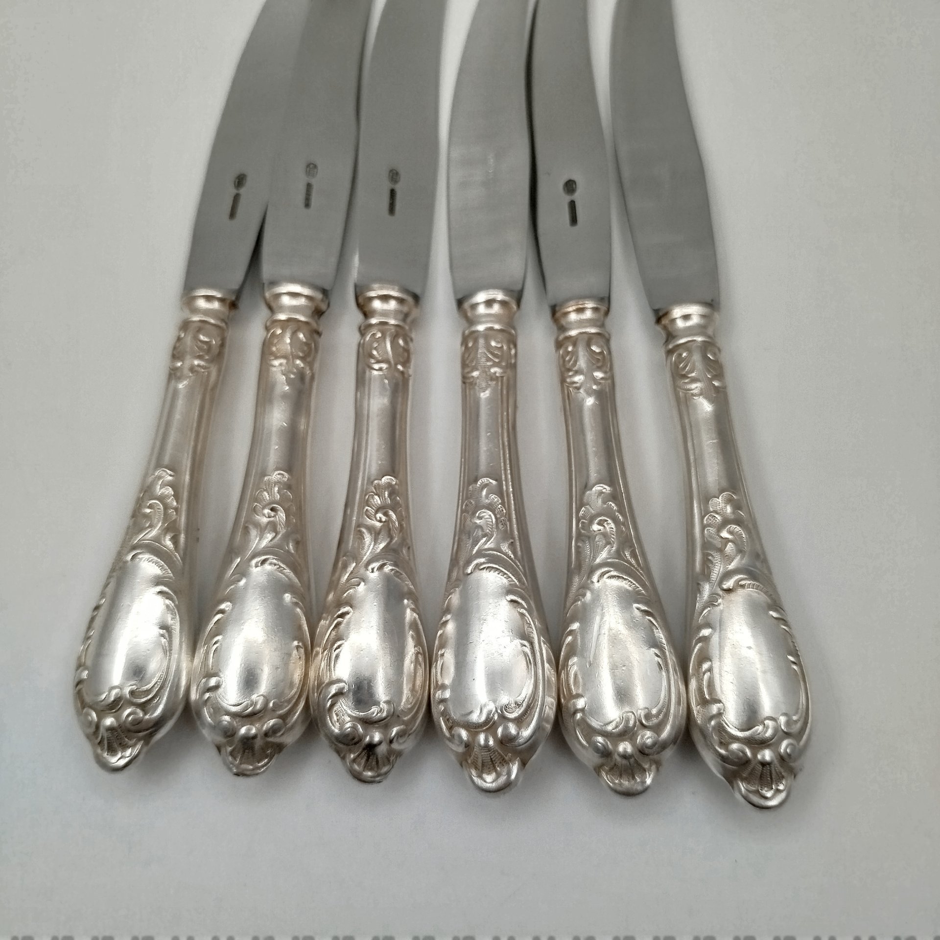 Набор из 6-ти ножей с растительным декором