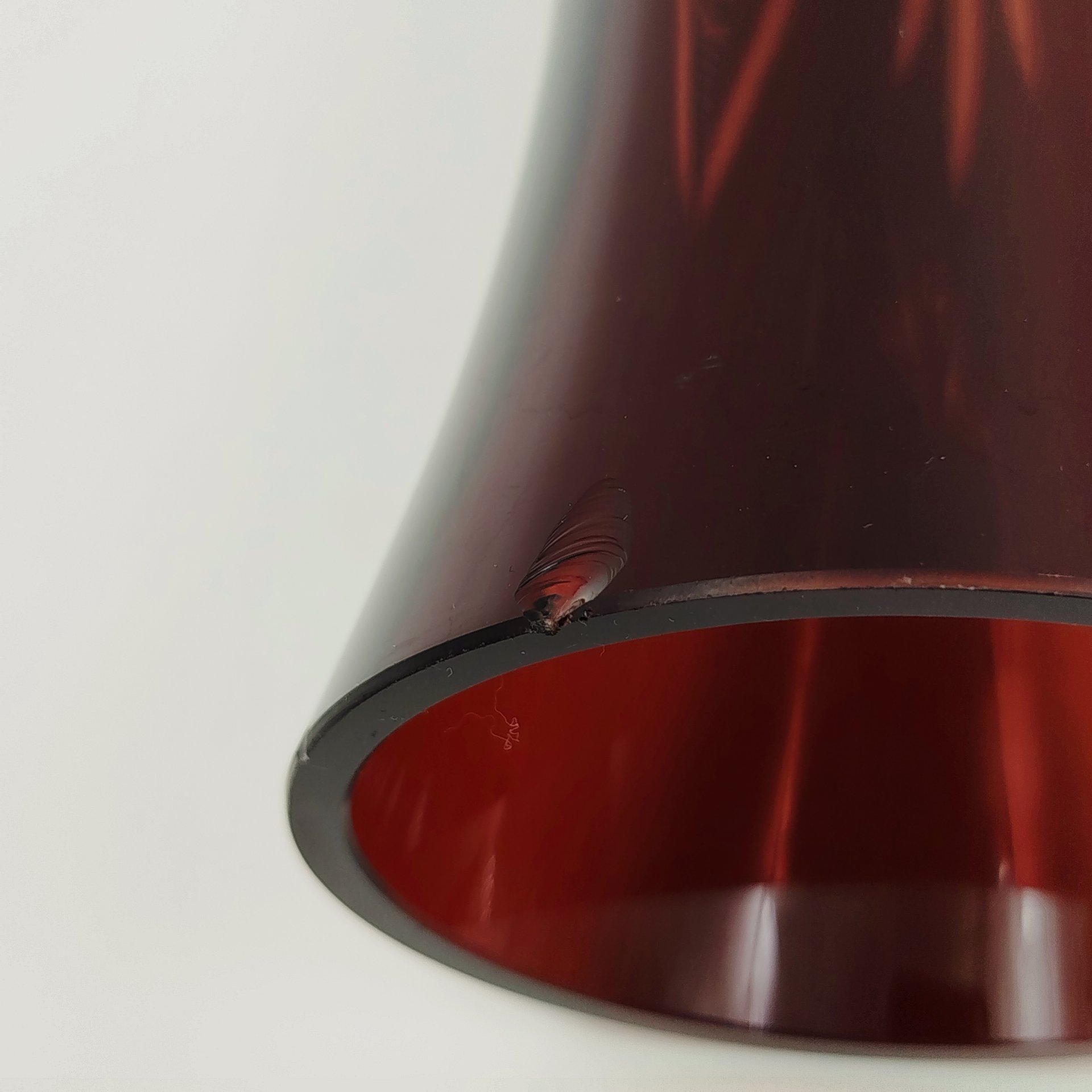 Ваза с геометрическим декором, стекло, марганцевое стекло, алмазная грань, Дятьковский хрустальный завод, СССР, 1970-1990 гг.