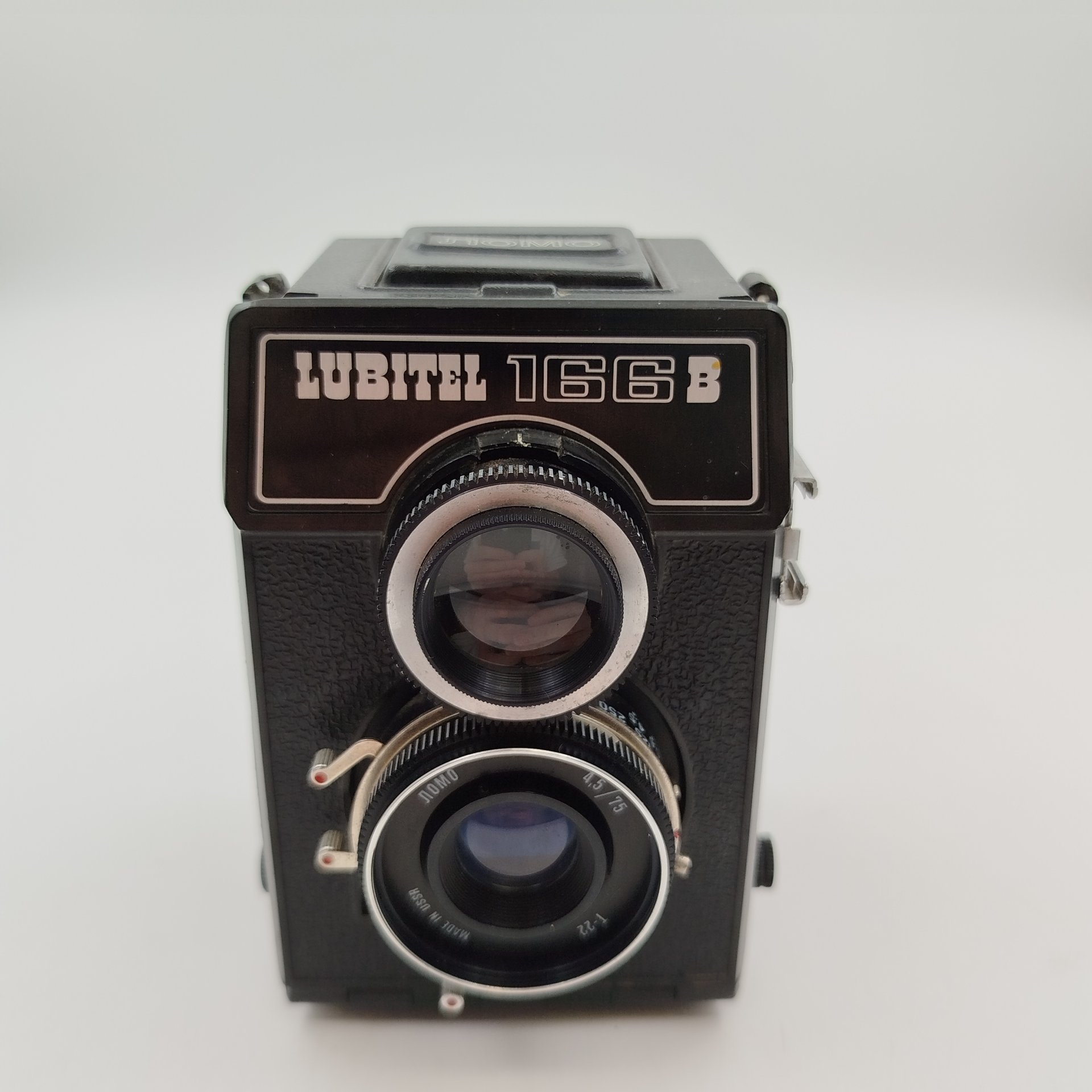 Фотоаппарат "Любитель-166", металл, стекло, бакелит, ЛОМО (Ленинградское оптико-механическое объединение), СССР, 1976-1996 гг., ЛОМО (Ленинградское оптико-механическое объединение)