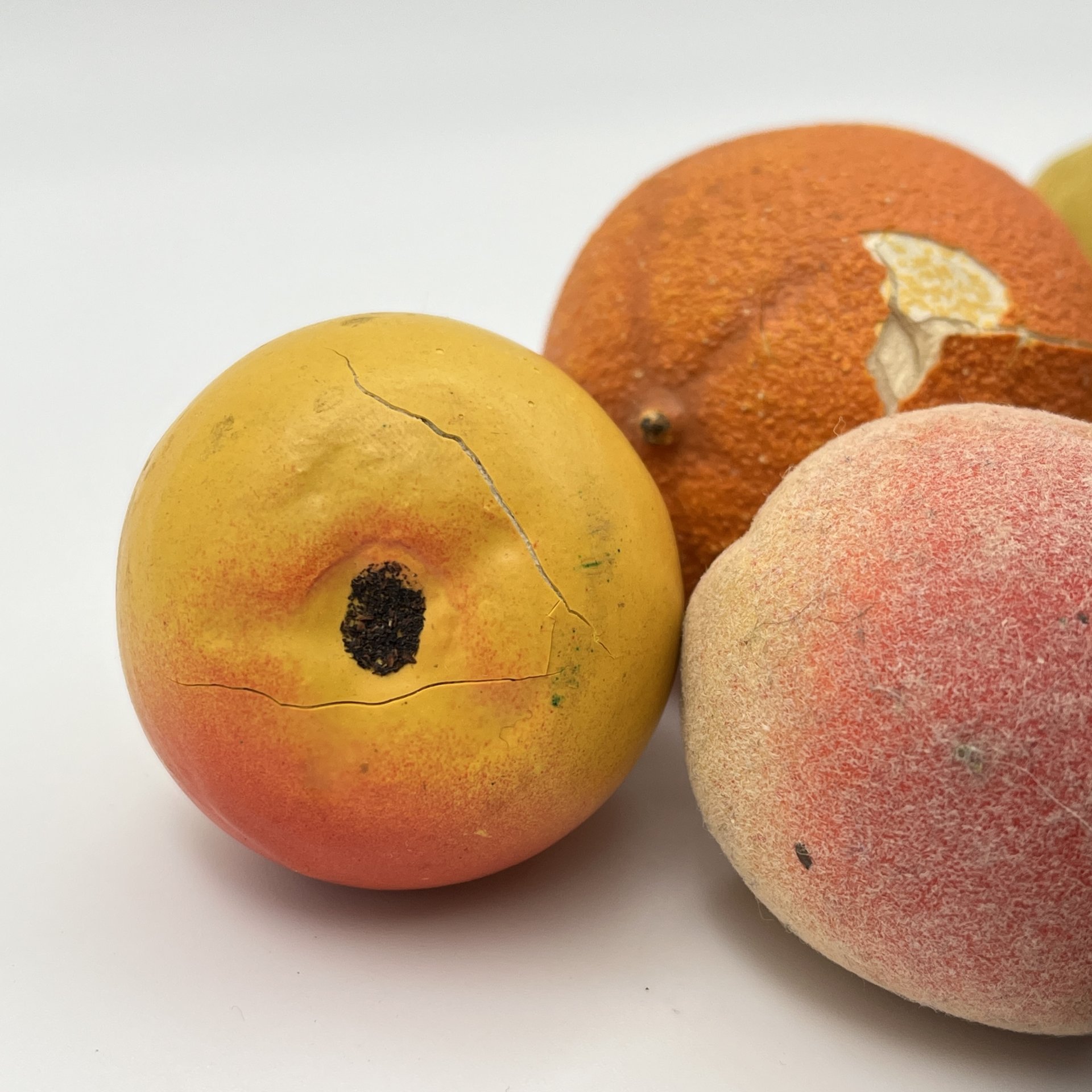 Набор из 9-ти муляжей фруктов