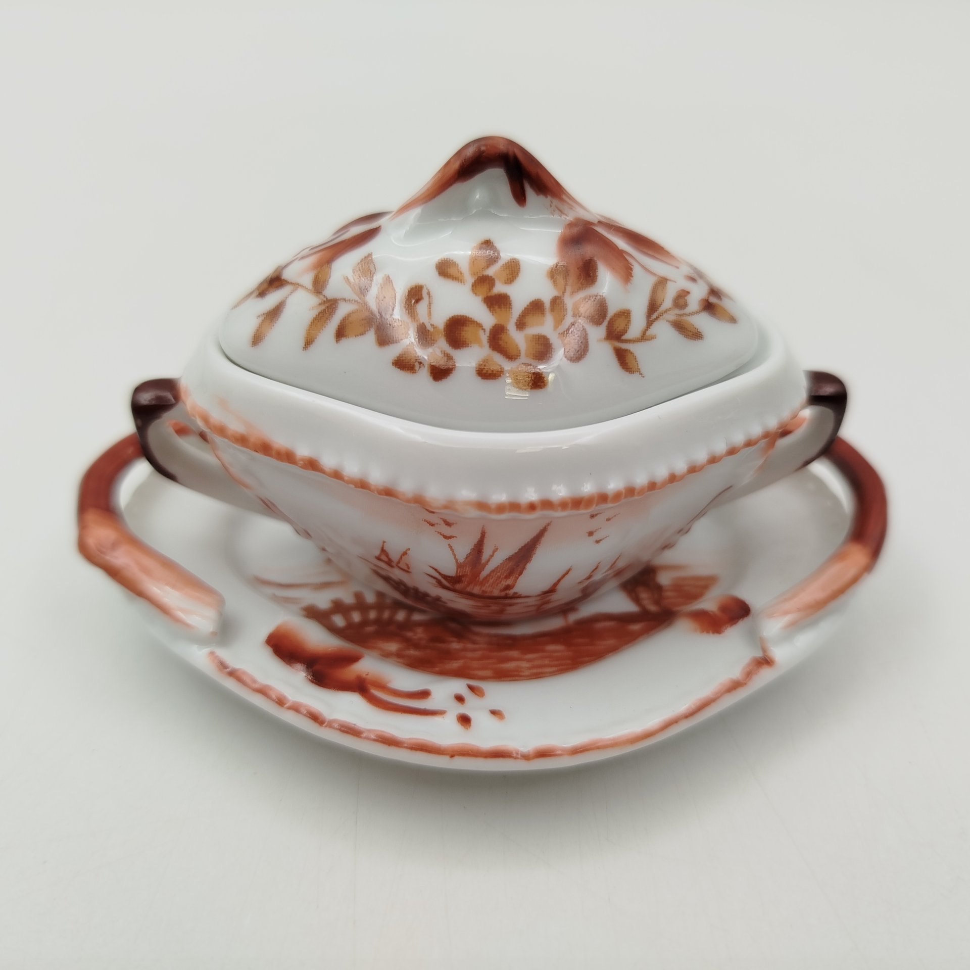 Солонка в виде супницы (миниатюрная) с изображением речного пейзажа, "Porcelain Art", фарфор, роспись, Европа, 1970-2000 гг.