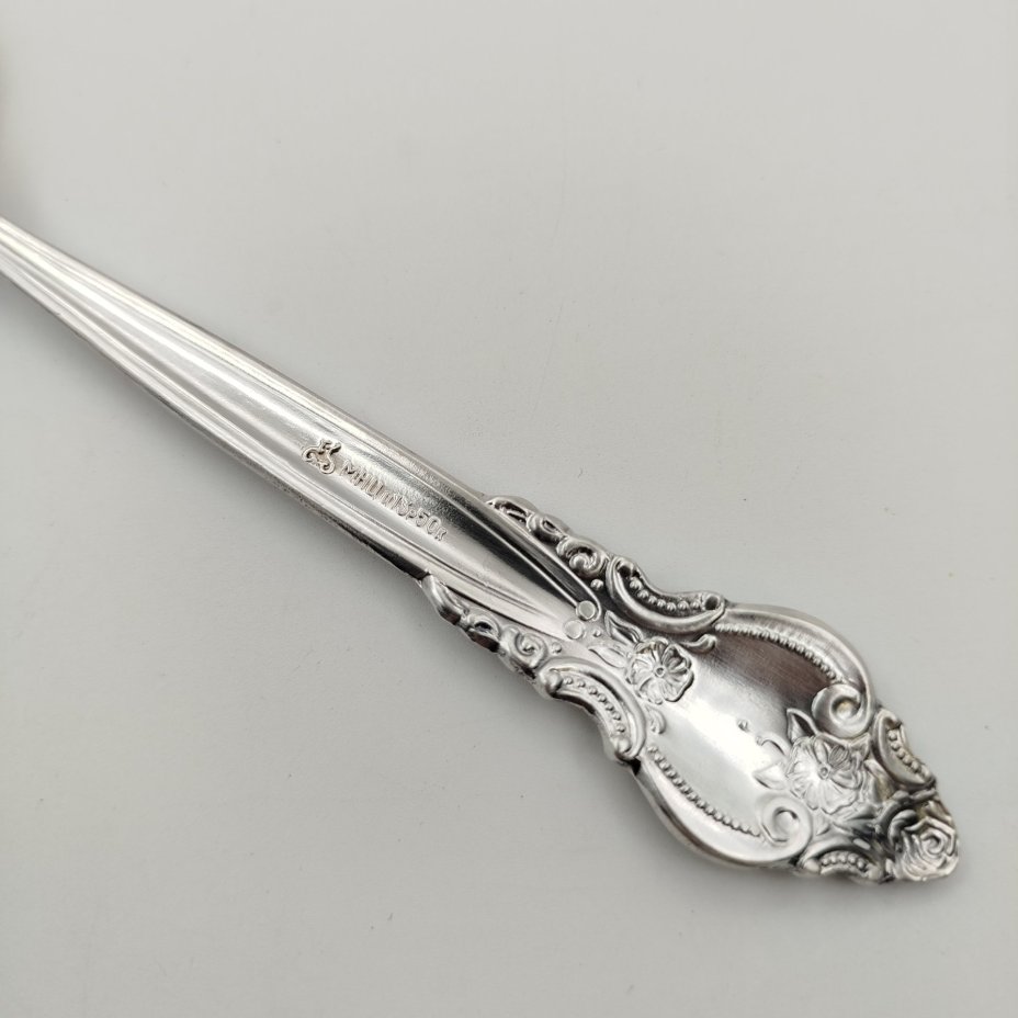 Лопатка сервировочная с растительным декором, мНЦ (медь-никель-цинк), Кольчугинский завод цветных металлов, СССР, 1960-1980 гг.