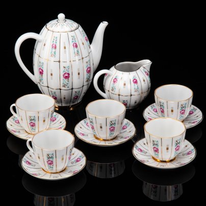 Сервиз кофейный с декором в виде роз на 5 персон (12 предметов), форма "Тюльпан", фарфор, деколь, золочение, Ленинградский фарфоровый завод (ЛФЗ), СССР, 1960-1970 гг.