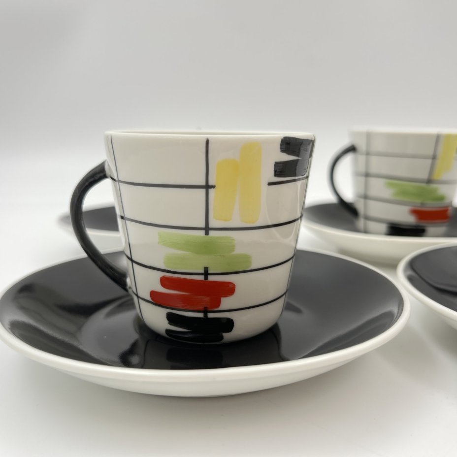 Набор кофейных пар на 4 персоны с геометрическим декором, автор Данута Душняк, фарфор, роспись, Chodziez, Польша, 1964-1980 гг.