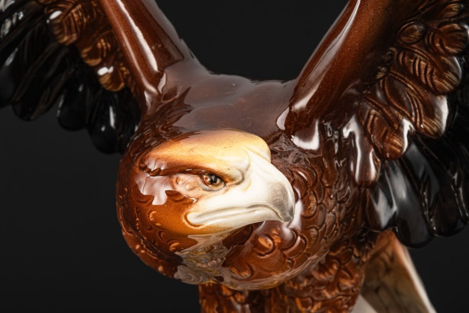 Скульптура "Орел с распростертыми крыльями", Katzhutte