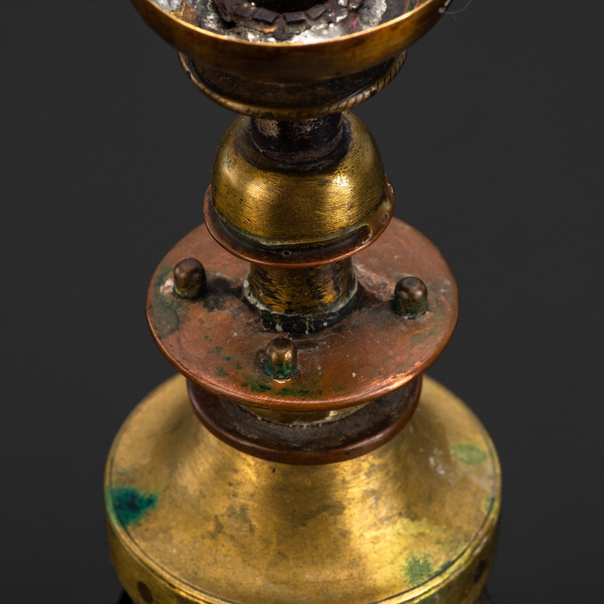 Подсвечник небольшого размера