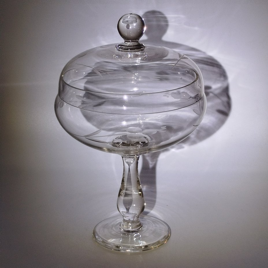 Конфетница/вазочка для варенья с крышкой и растительным декором