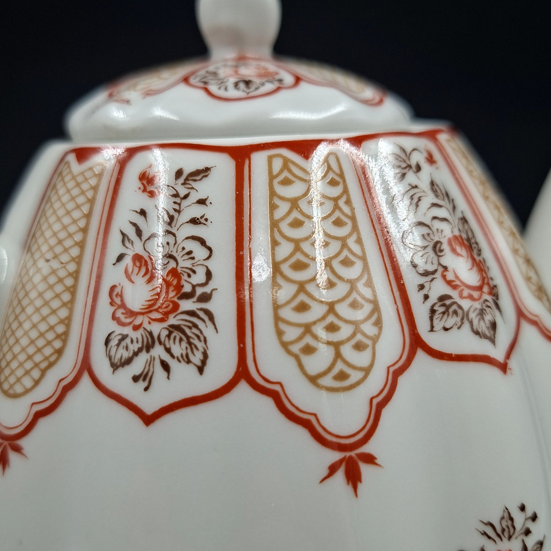 Кофейник из сервиза "Фриз", фарфор, деколь, Ленинградский фарфоровый завод (ЛФЗ), Россия, 1992-2001 гг.