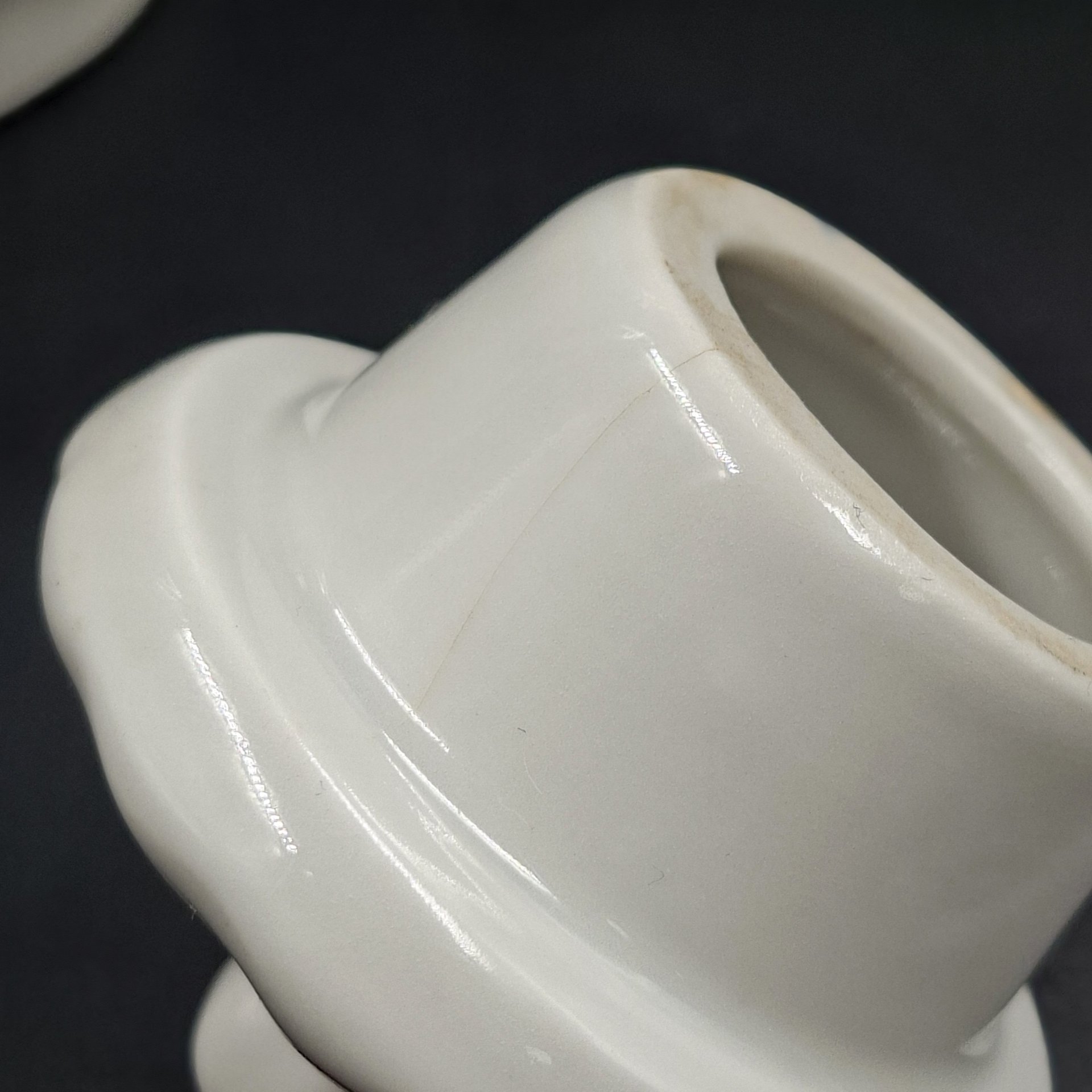 Кофейник из сервиза "Фриз", фарфор, деколь, Ленинградский фарфоровый завод (ЛФЗ), Россия, 1992-2001 гг.