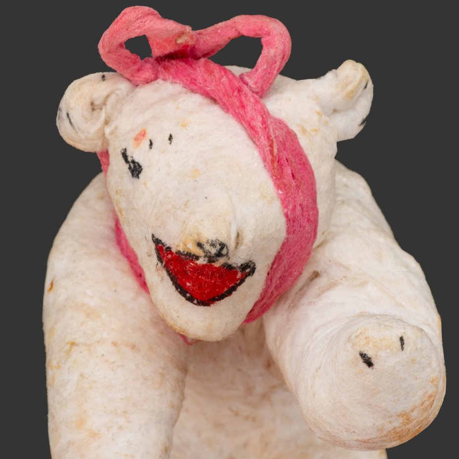 Елочная игрушка "Медведь с больным зубом"