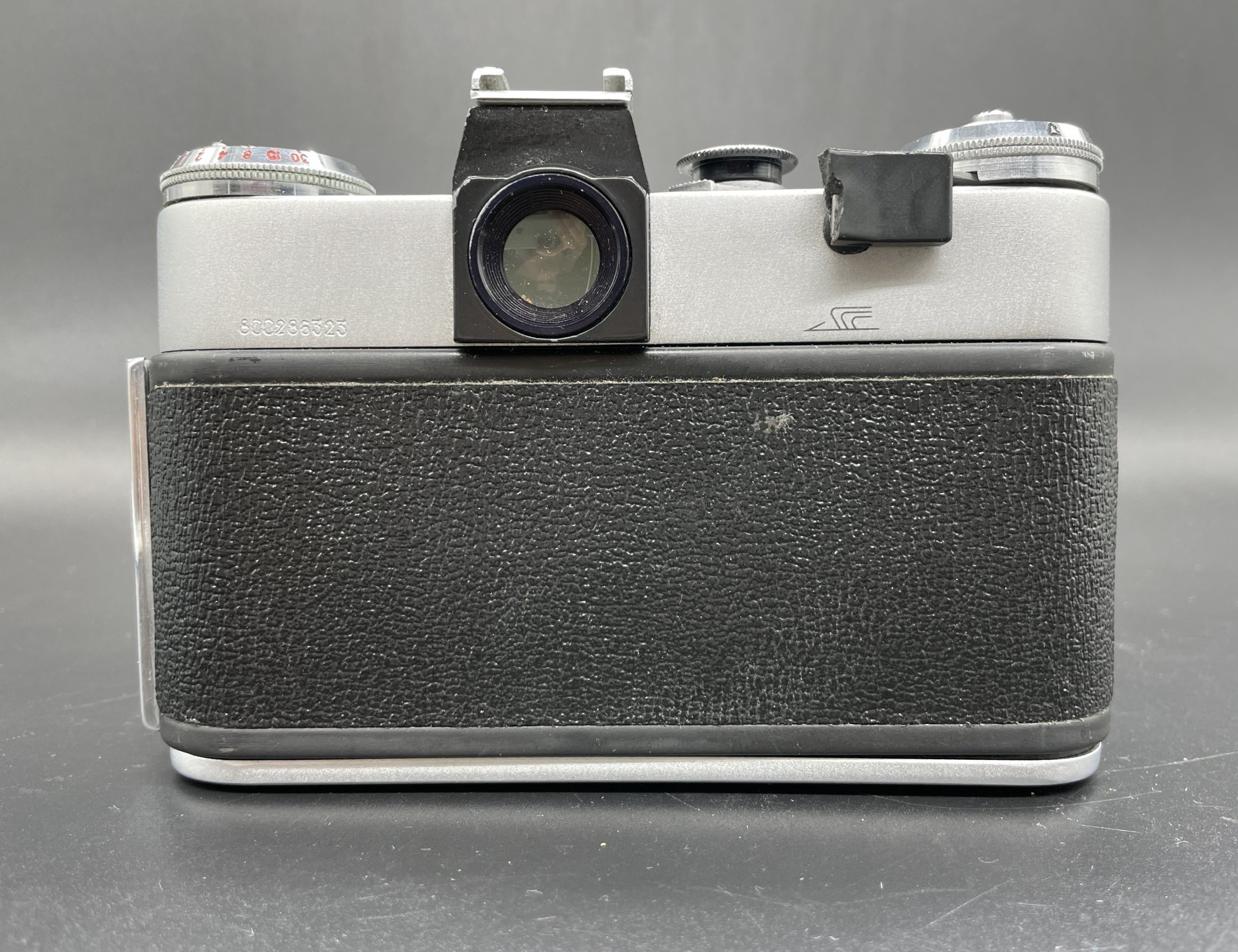 Фотоаппарат "Зенит-Е" с объективом "Гелиос 44-2", Красногорский механический завод (КМЗ)