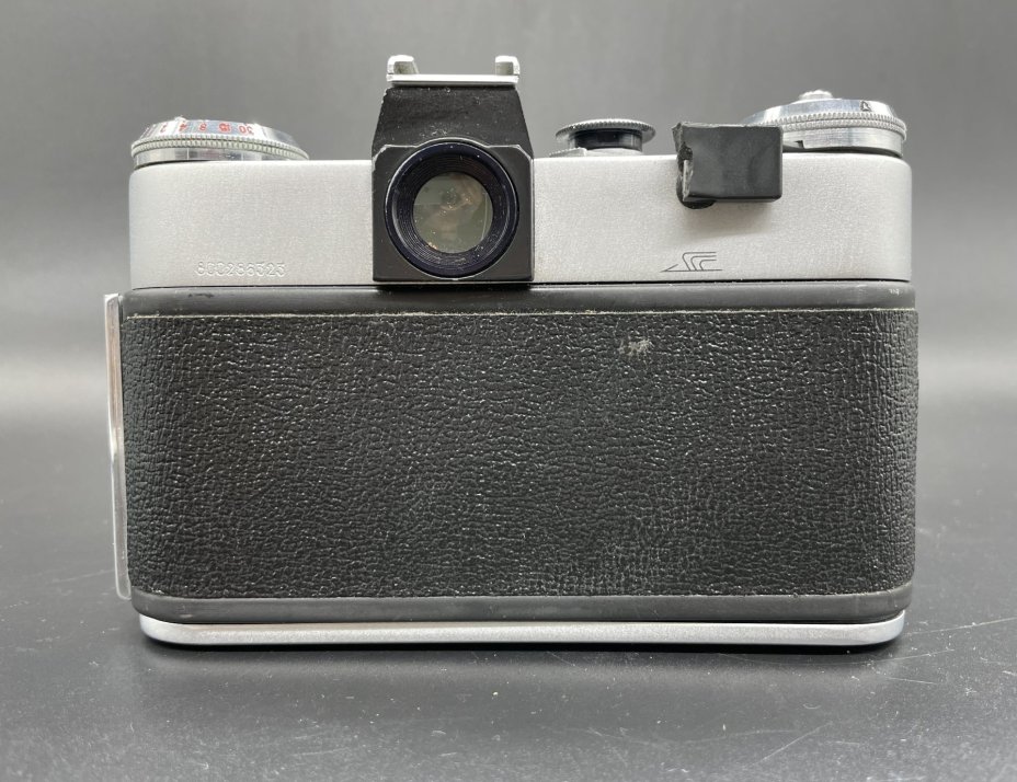 Фотоаппарат "Зенит-Е" с объективом "Гелиос 44-2", Красногорский механический завод (КМЗ)