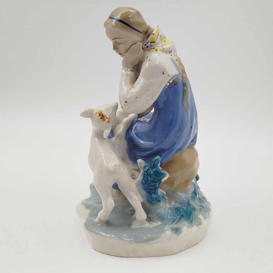 Статуэтка "Сестрица Алёнушка и братец Иванушка", скульптор А.А. Киселёв