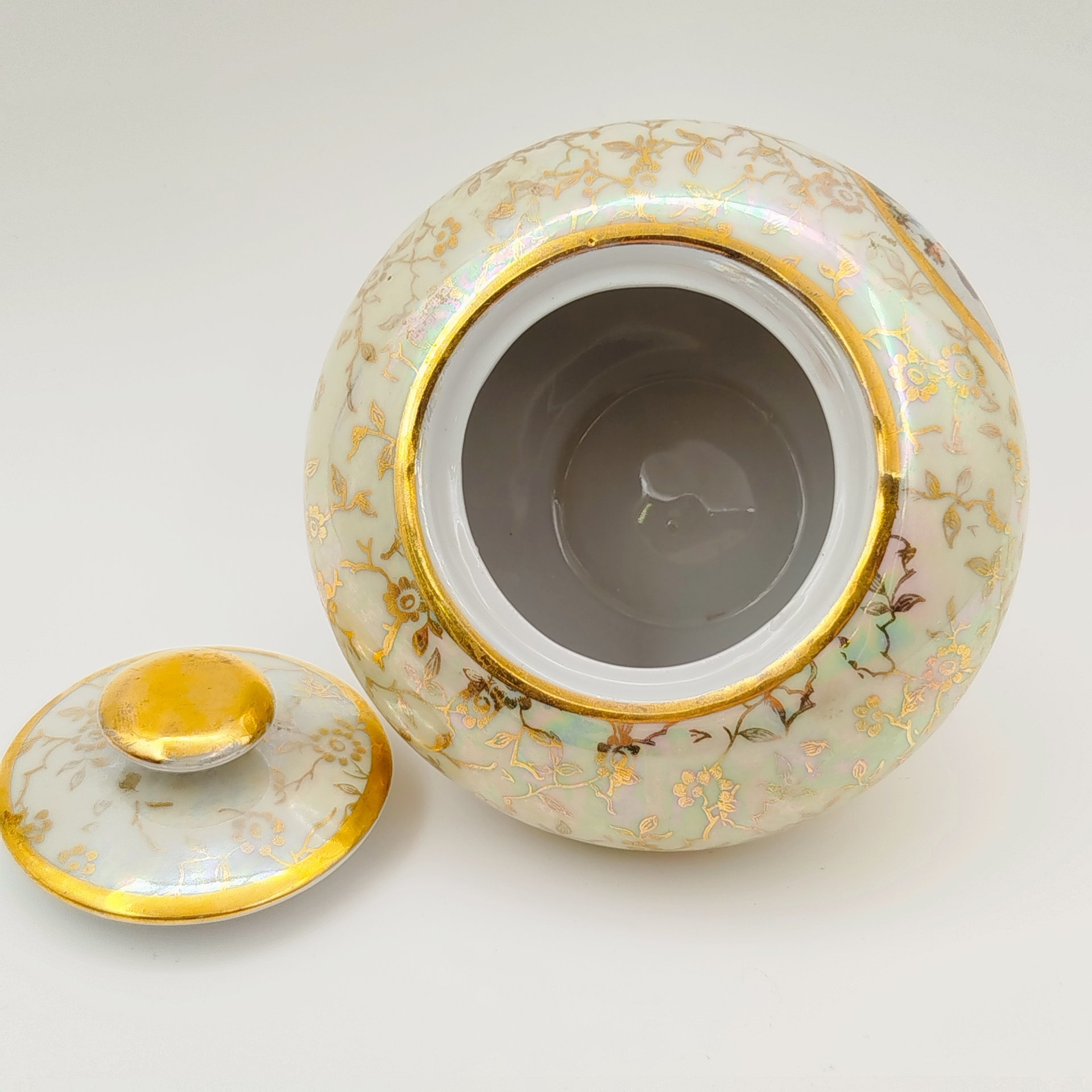 Сахарница из сервиза "Мадонна", Carl Alberti, фарфор, крытье, деколь, золочение, Германия, 1945-1954 гг.