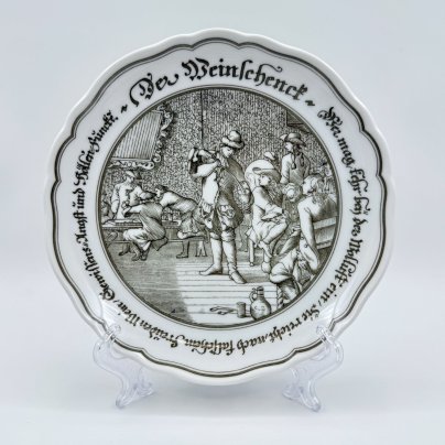 Тарелка настенная "Der Weinschenck" с изображением трактирщика (из лимитированной серии, посвященной профессиям), фарфор, печать, Hutschenreuther (Хутченройтер), Германия, 1970-1990 гг., Hutschenreuther (Хутченройтер)