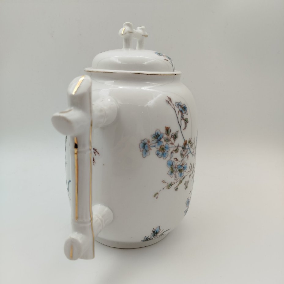 Кофейник с цветочным декором, Baudour Fuisseaux, фарфор, деколь с подрисовкой, золочение, Бельгия, 1900-1918 гг.