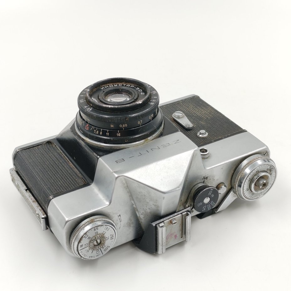 Фотоаппарат "Zenit-B" с объективом "Индустар - 50-2", Красногорский механический завод (КМЗ)