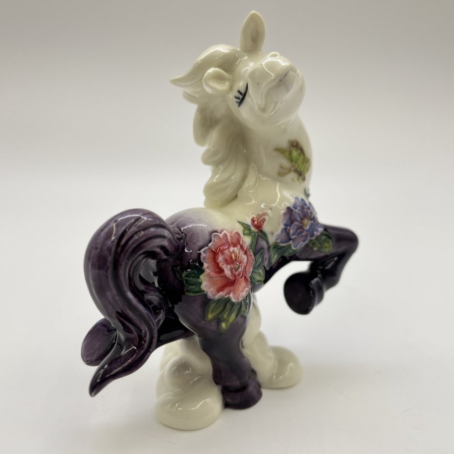 Статуэтка "Лошадь Красотка", фарфор, Pavone, Италия, 2025 г.