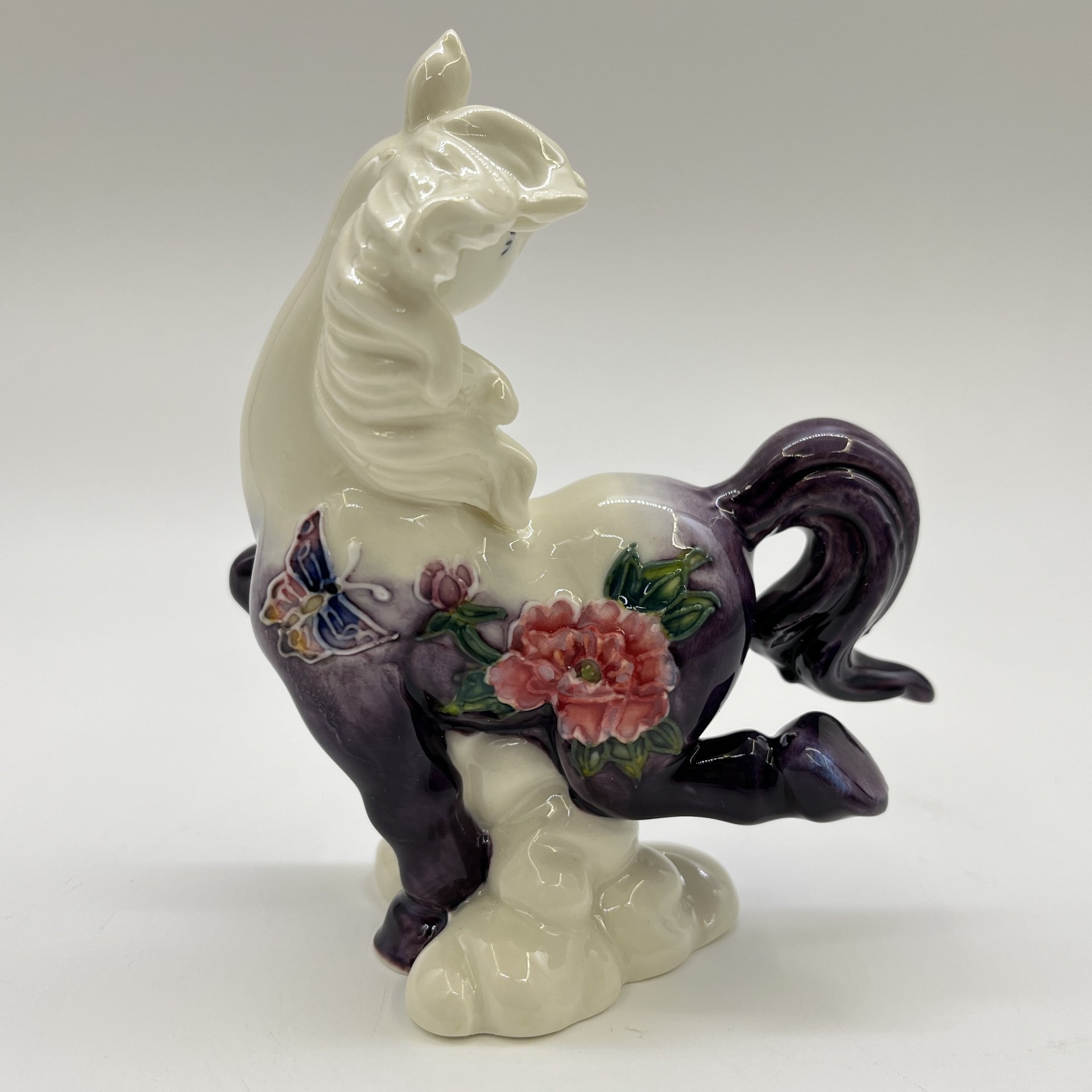 Статуэтка "Лошадь Красотка", фарфор, Pavone, Италия, 2025 г.